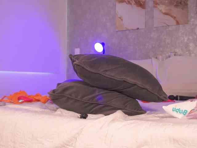 LillyThomps webcam