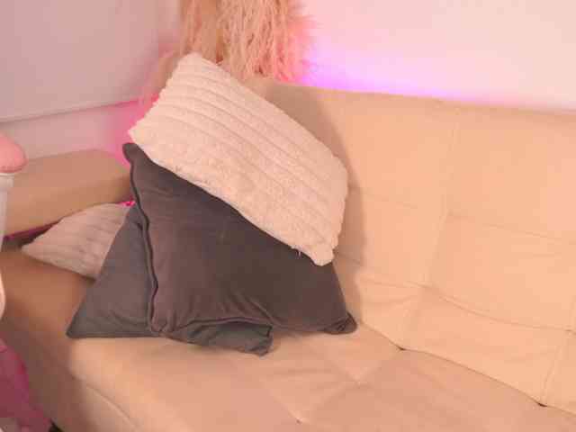 LillyThomps webcam