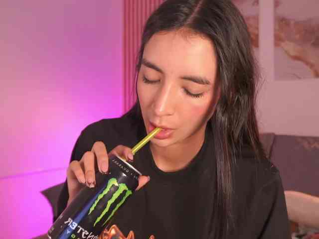 LillyThomps webcam