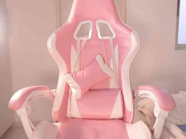 LillyThomps webcam
