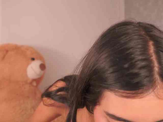 LillyThomps webcam