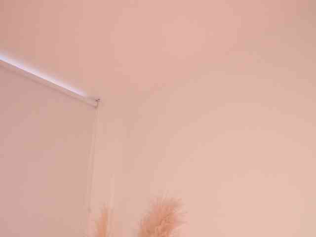 LillyThomps webcam