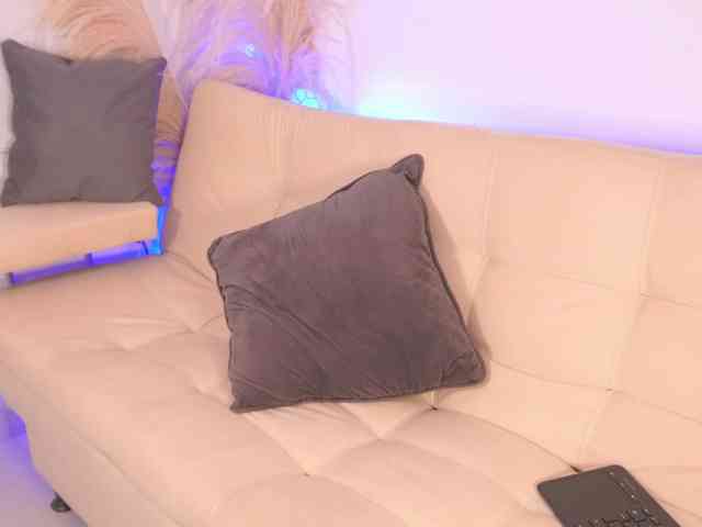 LillyThomps webcam