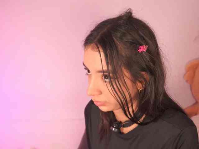 LillyThomps webcam