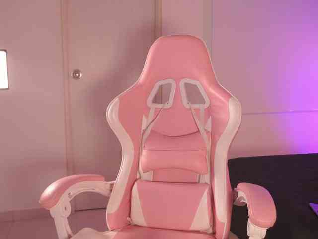 LillyThomps webcam