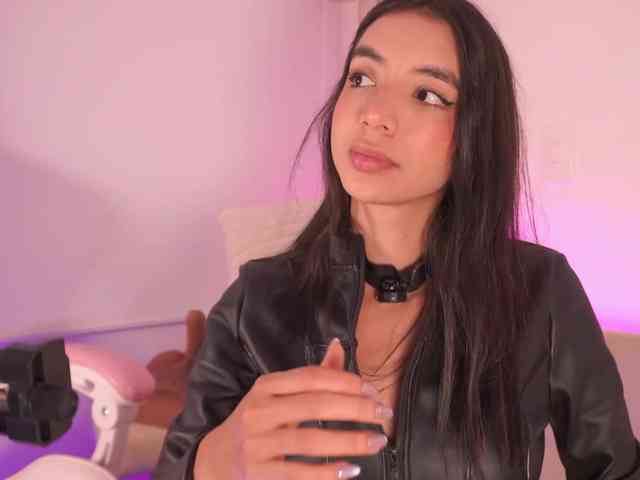 LillyThomps webcam
