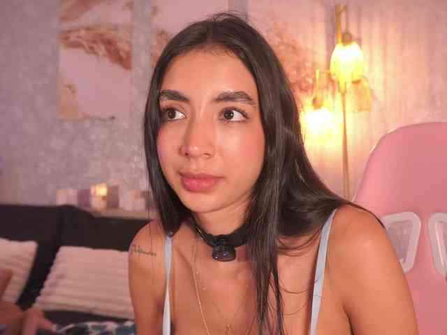 LillyThomps webcam