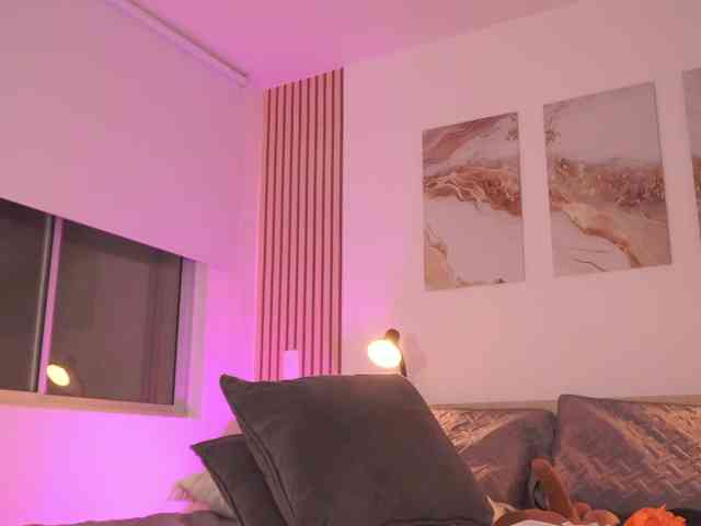 LillyThomps webcam