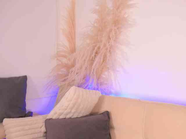 LillyThomps webcam