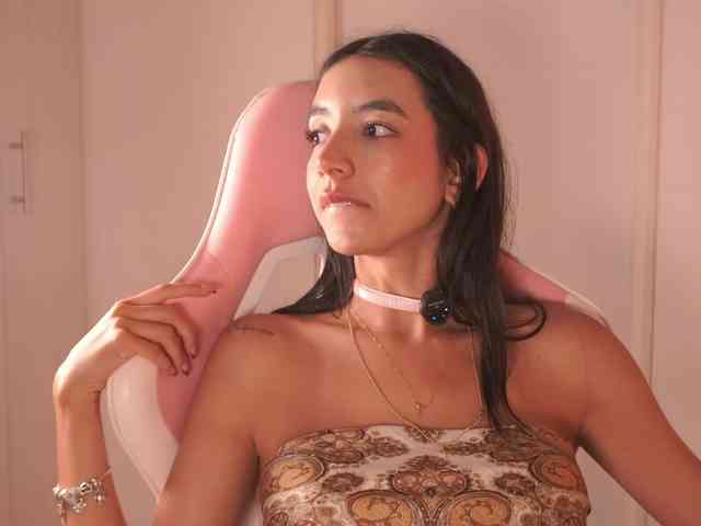LillyThomps webcam