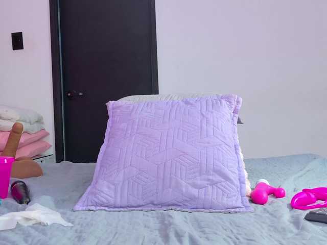 celeste-mrg live cam on BongaCams