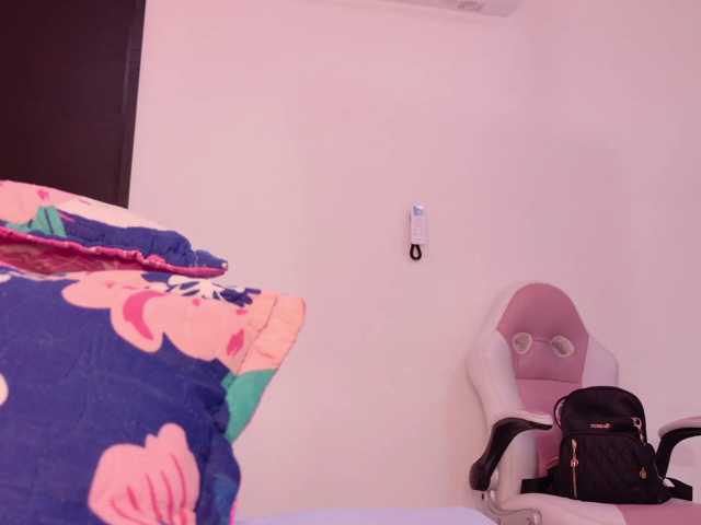 celeste-mrg live cam on BongaCams