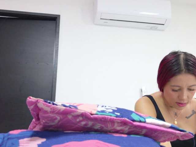 celeste-mrg live cam on BongaCams