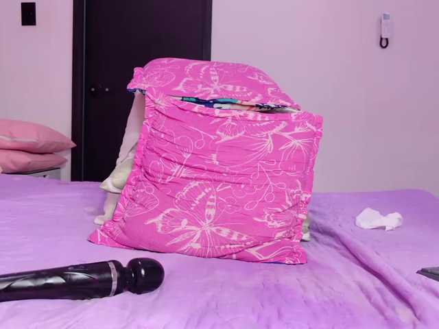 celeste-mrg live cam on BongaCams