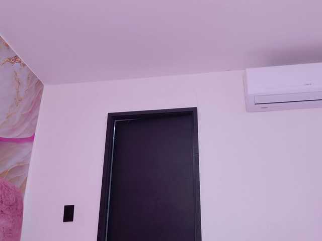 celeste-mrg live cam preview