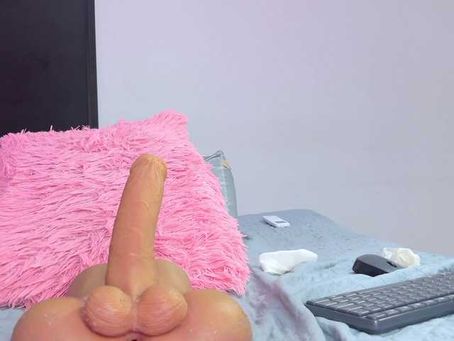 celeste-mrg live cam on BongaCams