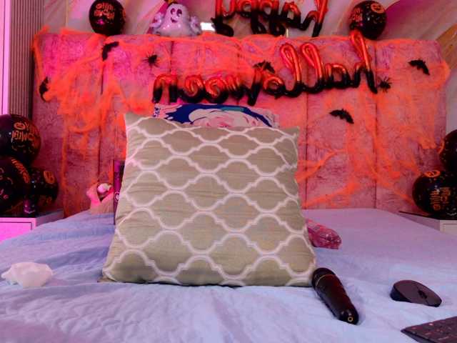 celeste-mrg live cam on BongaCams