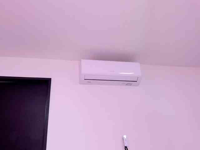 celeste-mrg webcam