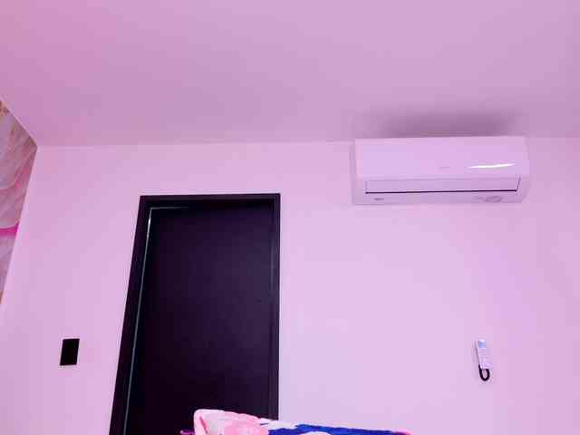 celeste-mrg webcam