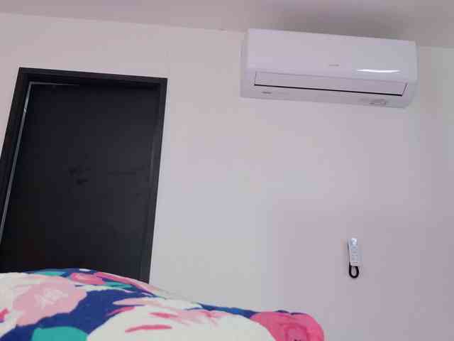 celeste-mrg webcam