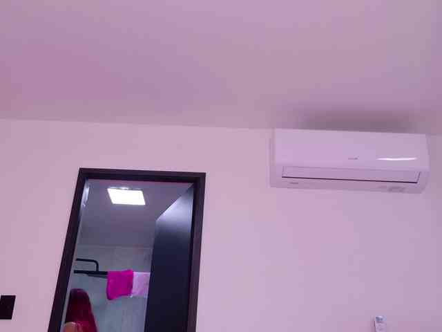 celeste-mrg webcam