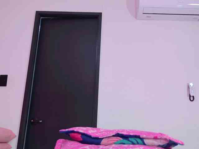celeste-mrg webcam