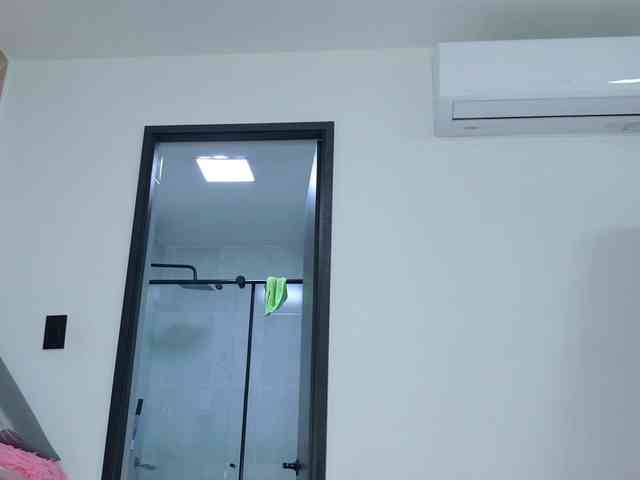 celeste-mrg webcam