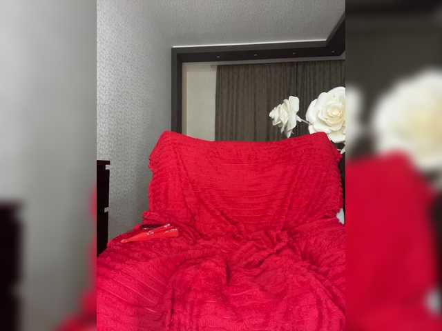 MilanaMURR live webcam show