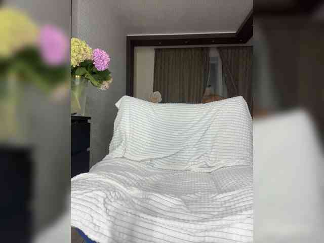 MilanaMURR webcam