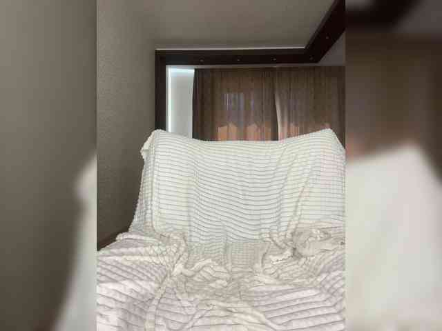 MilanaMURR webcam