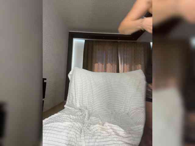 MilanaMURR webcam