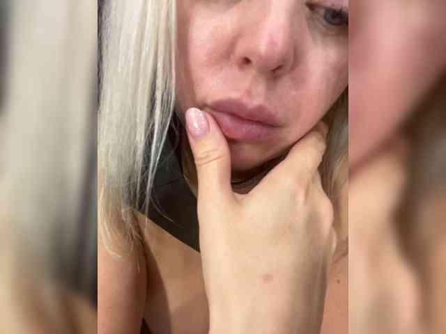 MilanaMURR webcam