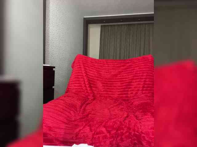MilanaMURR webcam