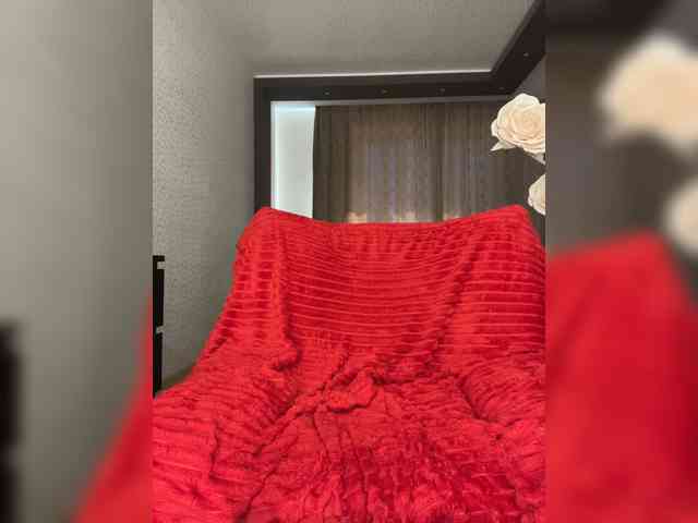 MilanaMURR webcam