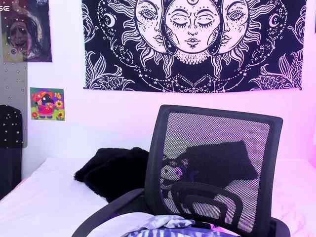 Salome-sweet webcam