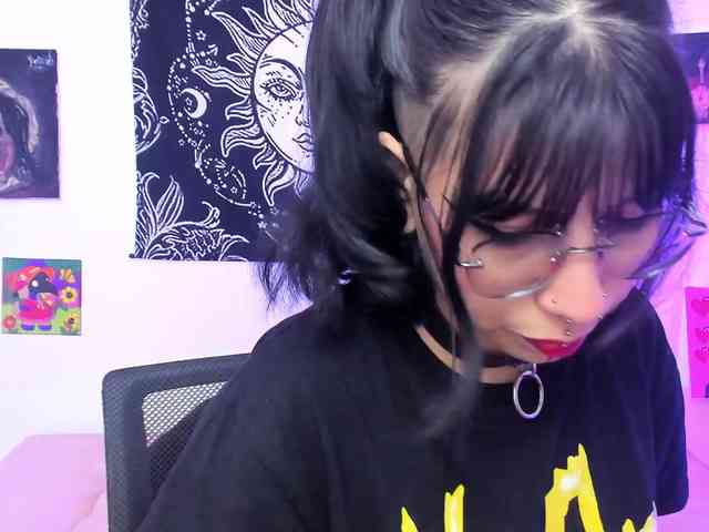 Salome-sweet webcam