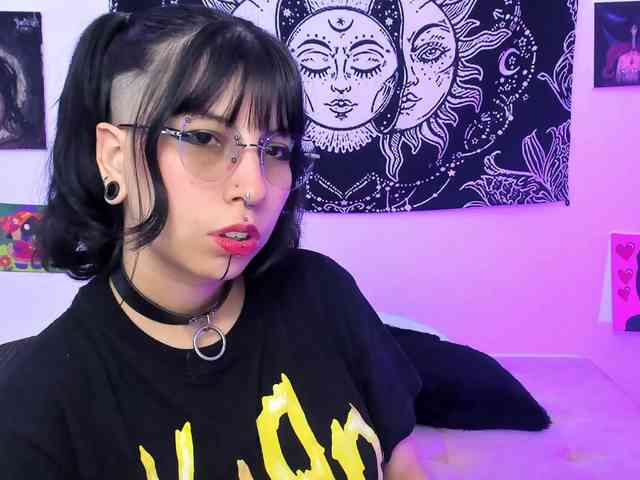 Salome-sweet webcam
