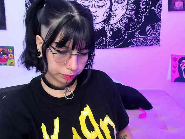 Salome-sweet webcam