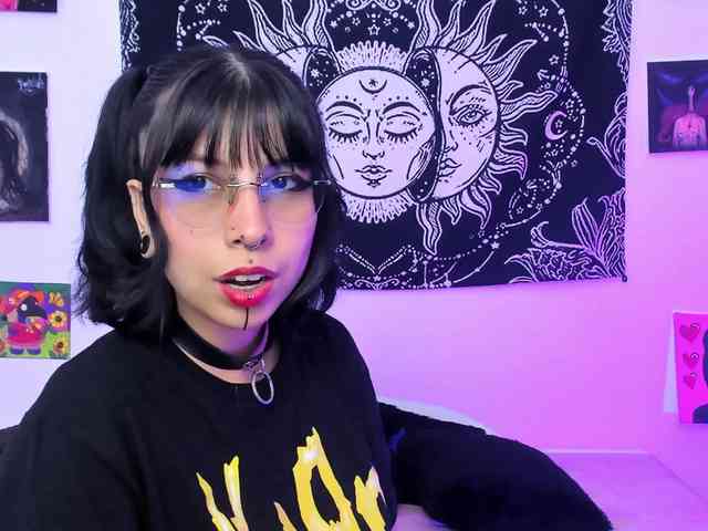 Salome-sweet webcam