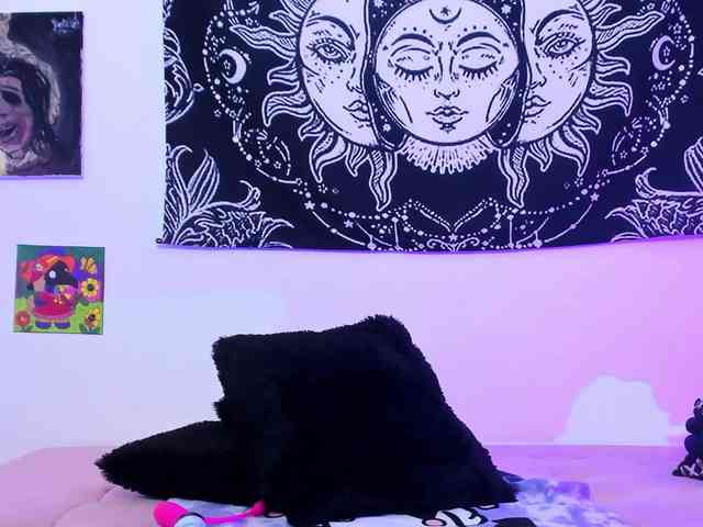 Salome-sweet webcam