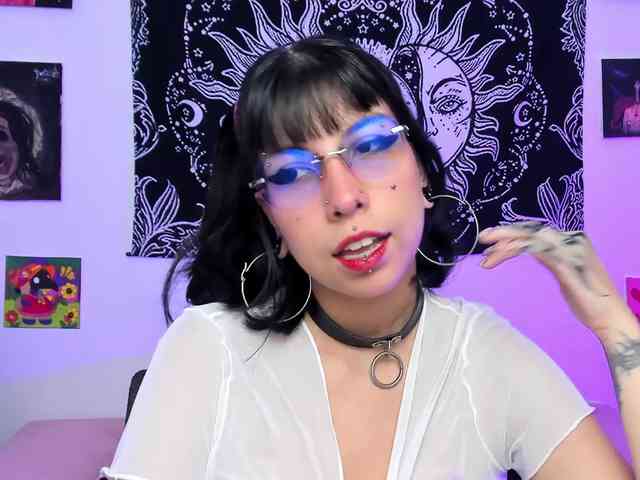 Salome-sweet webcam