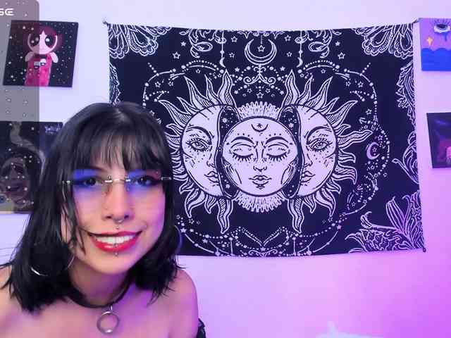 Salome-sweet webcam