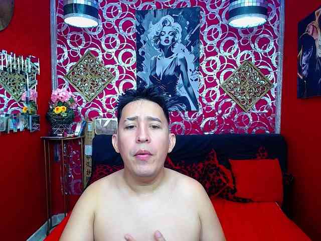 transgato Live Webcam on BongaCams