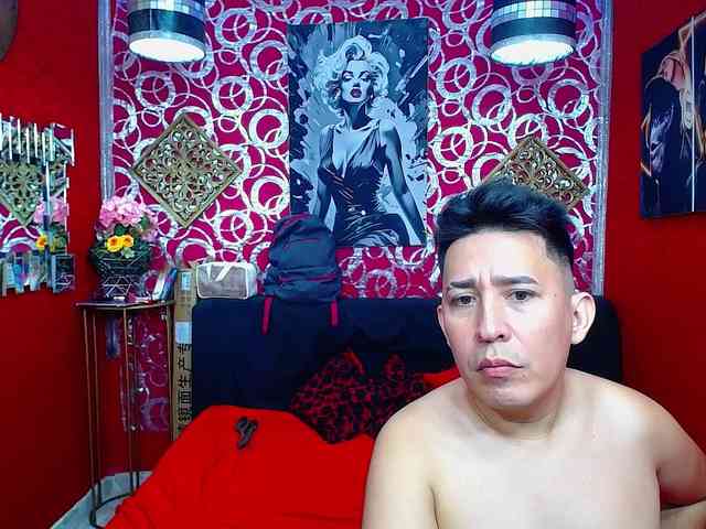 transgato Live Webcam on BongaCams