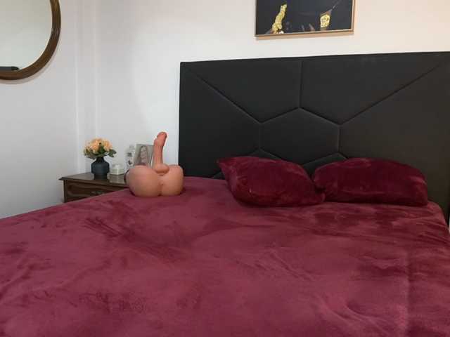 AdelleSweet live cam on BongaCams