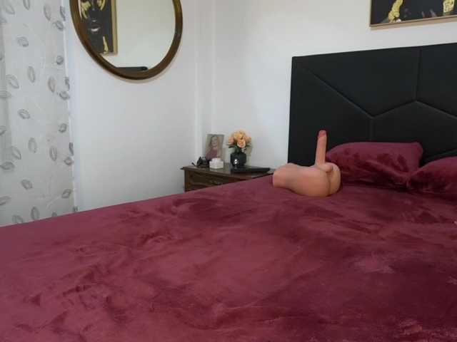 AdelleSweet live webcam show