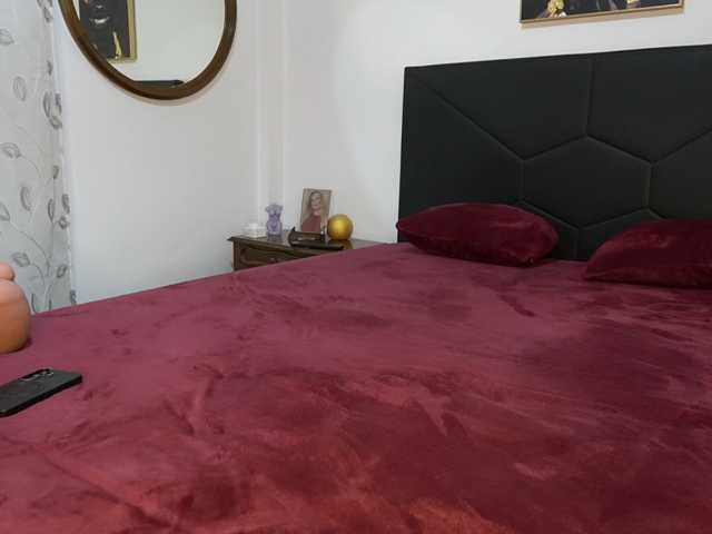 AdelleSweet live cam on BongaCams