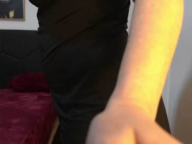 AdelleSweet live cam on BongaCams