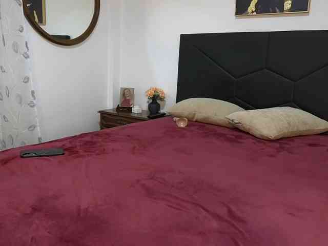 AdelleSweet webcam