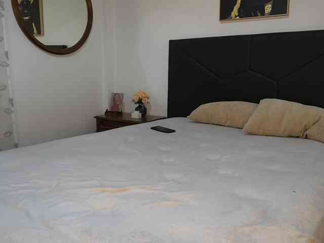 AdelleSweet webcam